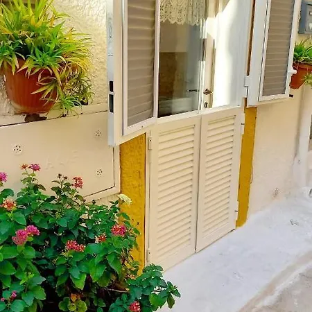 La Casa Di Lo Apartment *